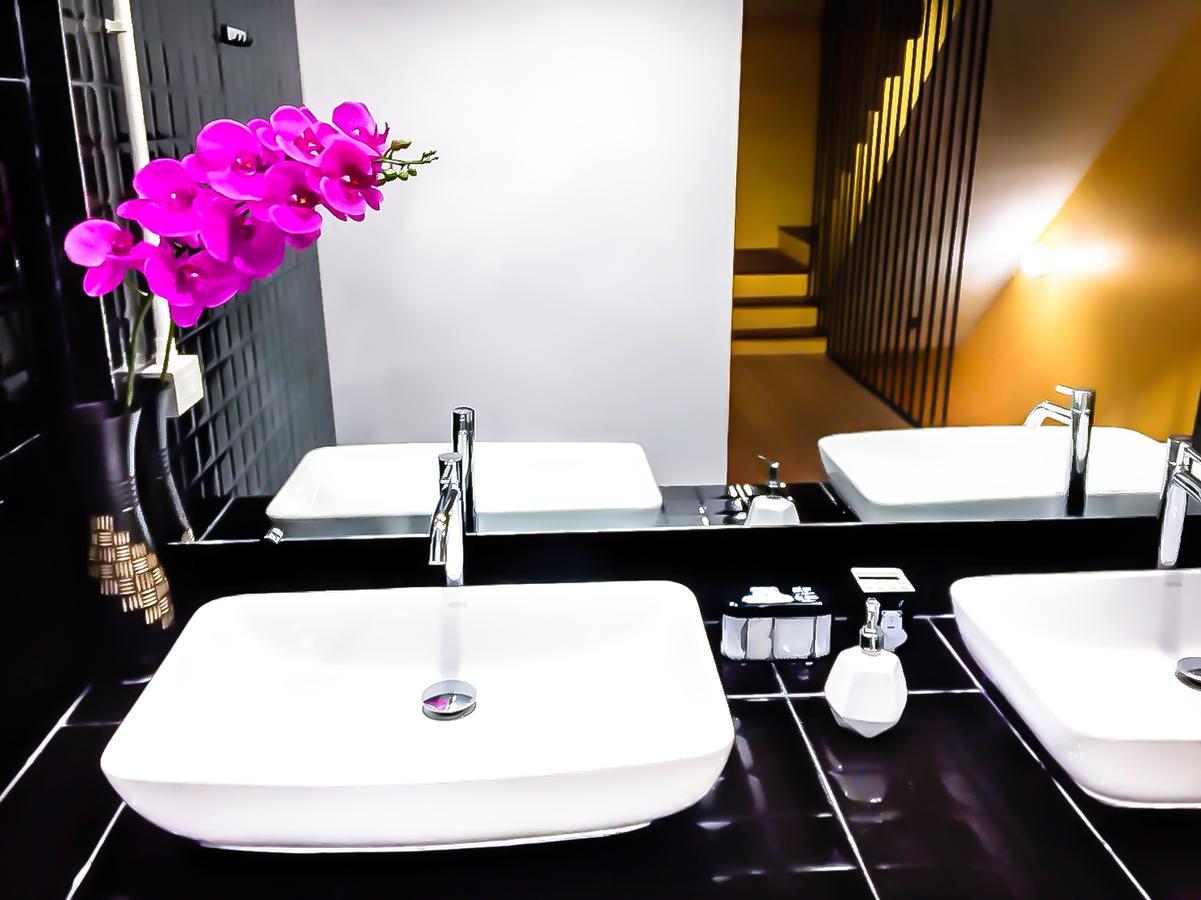 Hostel Artistel (Adults Only) Chiang Mai Zewnętrze zdjęcie