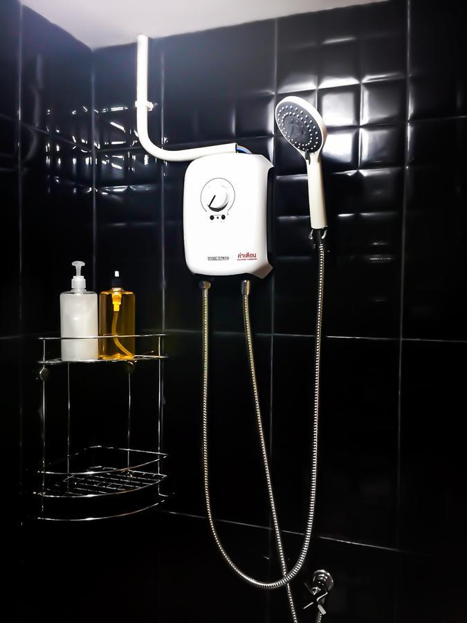 Hostel Artistel (Adults Only) Chiang Mai Zewnętrze zdjęcie