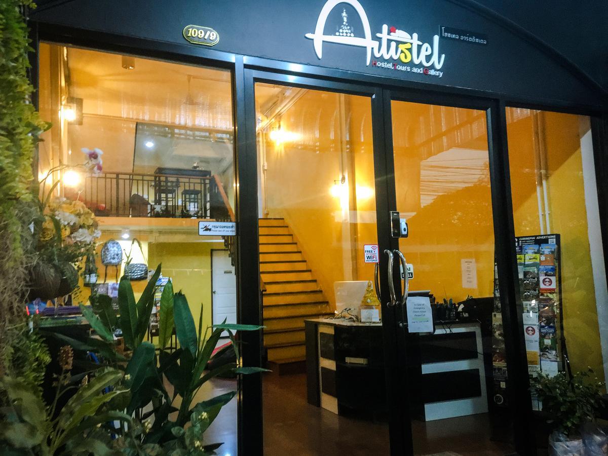 Hostel Artistel (Adults Only) Chiang Mai Zewnętrze zdjęcie